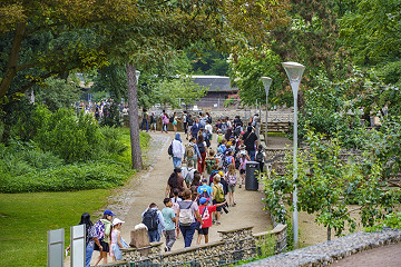 Explore Science feiert 2026 sein 20-jähriges Jubiläum und begrüßt rund 18.000 Besucherinnen und Besucher im Herzogenriedpark.